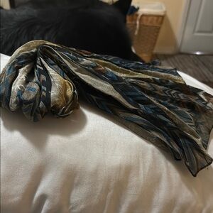 Elegant Multicolor Scarf
